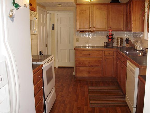 5th image of 20725 Almar Dr