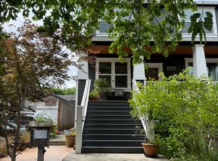 2422 SE Clinton St UNIT B, Portland, OR 97202
