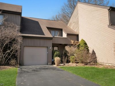 8 Jenni Lane, Morristown, NJ, 07960