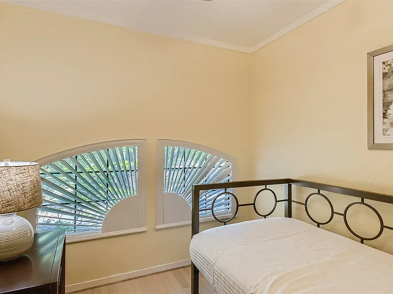 4129 Holland Ave — Photo 24