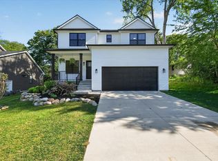 707 Nelson St, Brighton, MI 48116