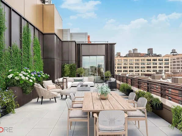 150 Barrow St Unit Phb, New York, NY 10014