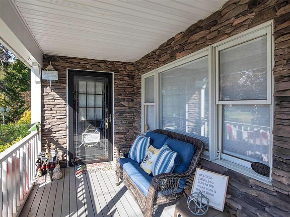 3rd image of 7 Bokel Ave