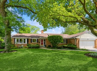 810 Romona Rd, Wilmette, IL 60091