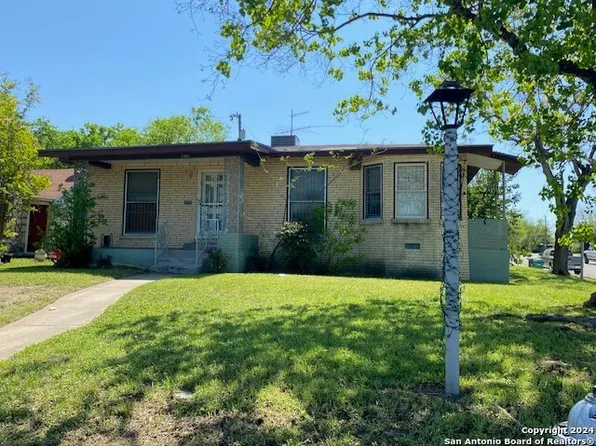 104 MORNINGVIEW DR, San Antonio, TX 78220
