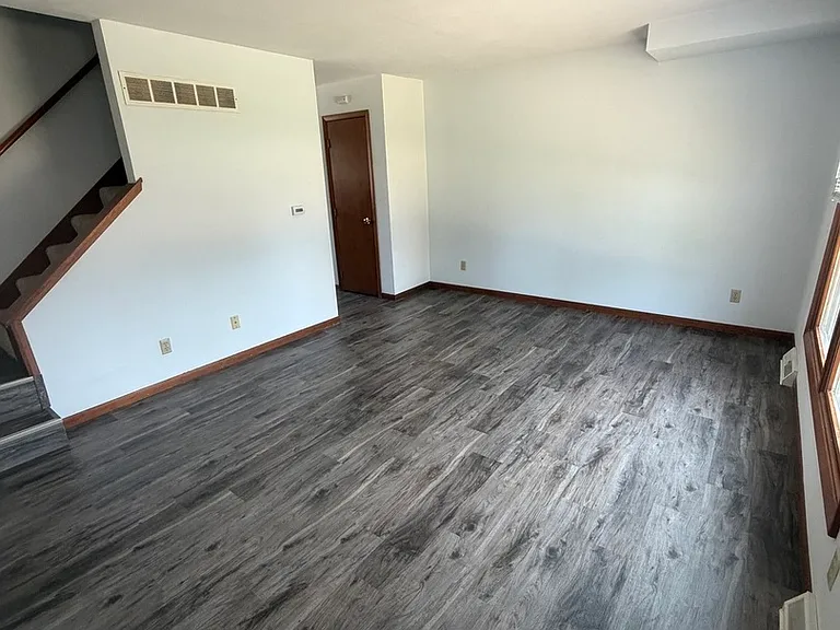 1644 W George Washinton Blvd #0 — Photo 2