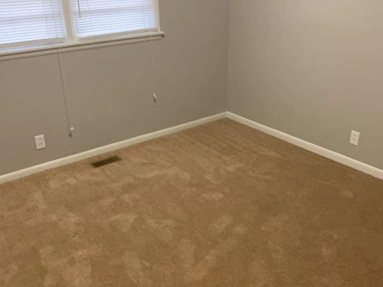 1618 Hampton Rd NW — Photo 10