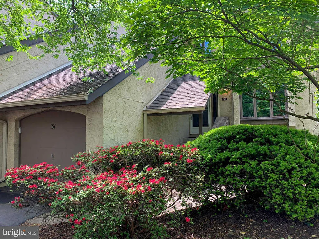 31 Golf Club Dr photo 1