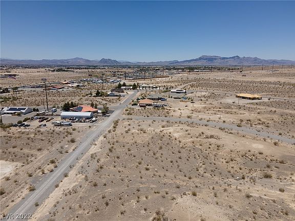 4th image of 2781 E Pima Ln