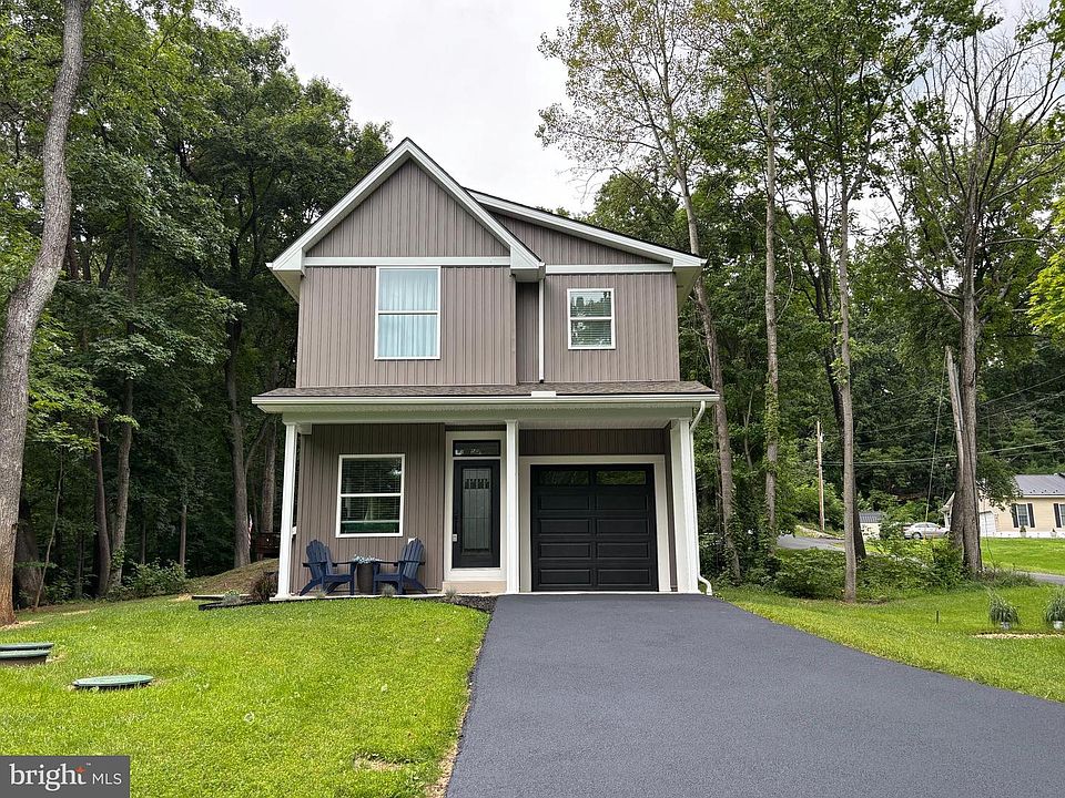 1st image of 5 Lakeside Trl