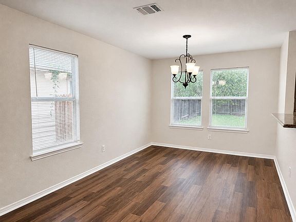 5th image of 3814 Silverbridge Ln
