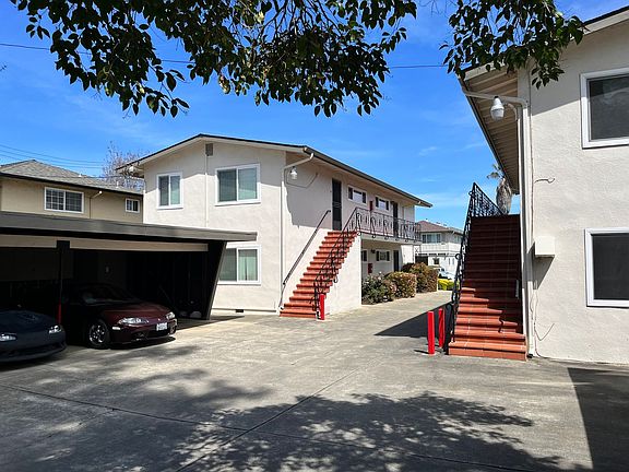 3rd image of 1822 Amelia Way APT 3