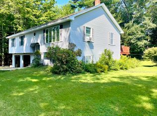 359 Maple St, Farmingdale, ME 04344