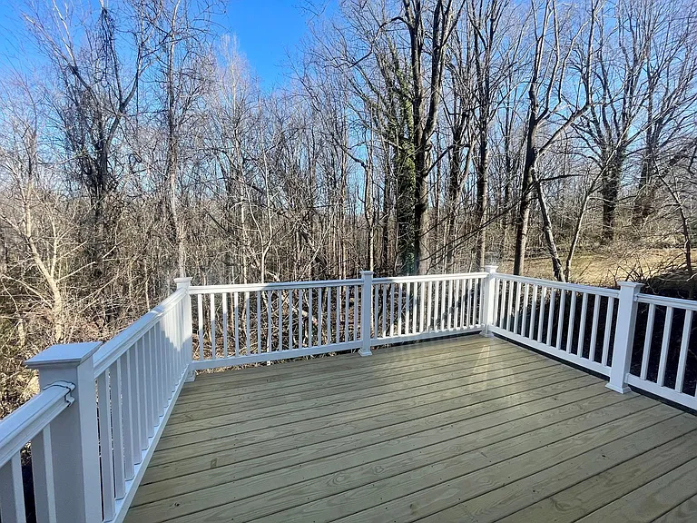728 Sherman Dr — Photo 17