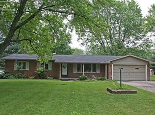 5281 S Dyewood Dr, Flint, MI 48532