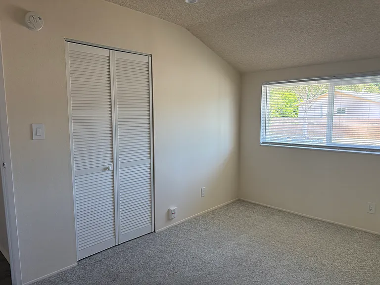 4694 Walnut Ave — Photo 9