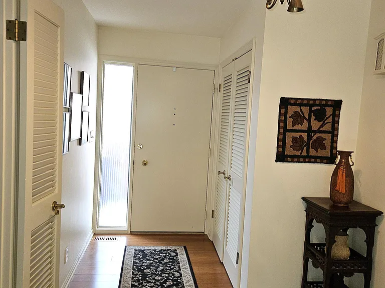 2018 Greenbriar Ln — Photo 7