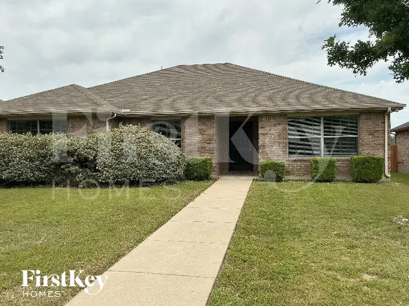 610 Canvas Ct, Lancaster, TX 75146