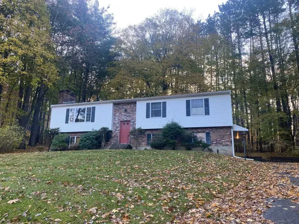 145 Pine Circle, Bennington, VT 05201