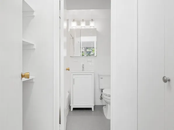 145 East 15th Street image 8 of 12