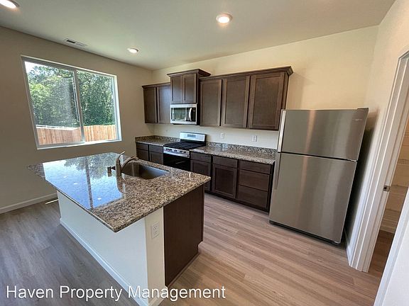 4th image of 6417 121st St E