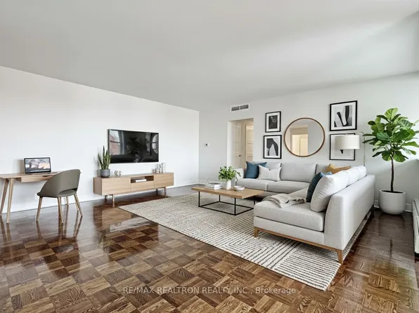 9 Deer Park Cres, Toronto, ON