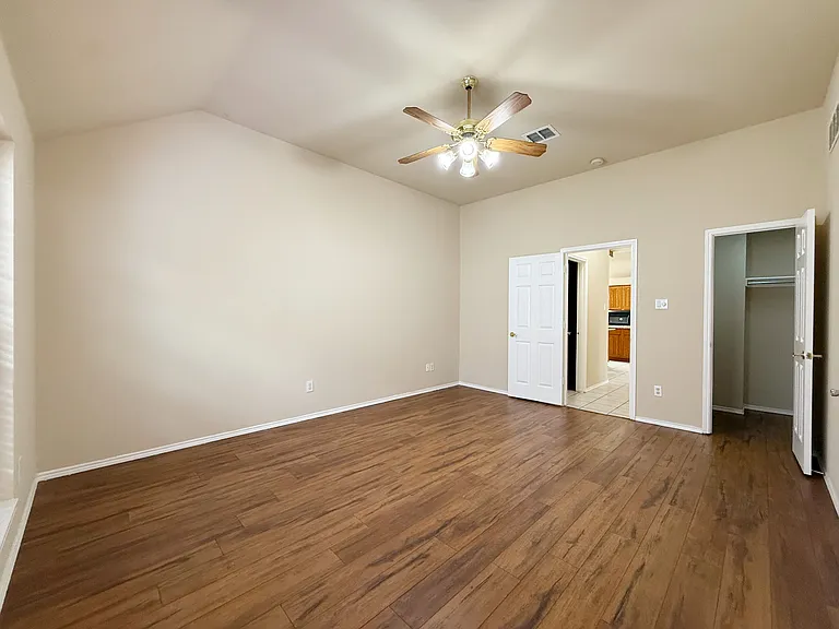 6000 Arlington Dr — Photo 23