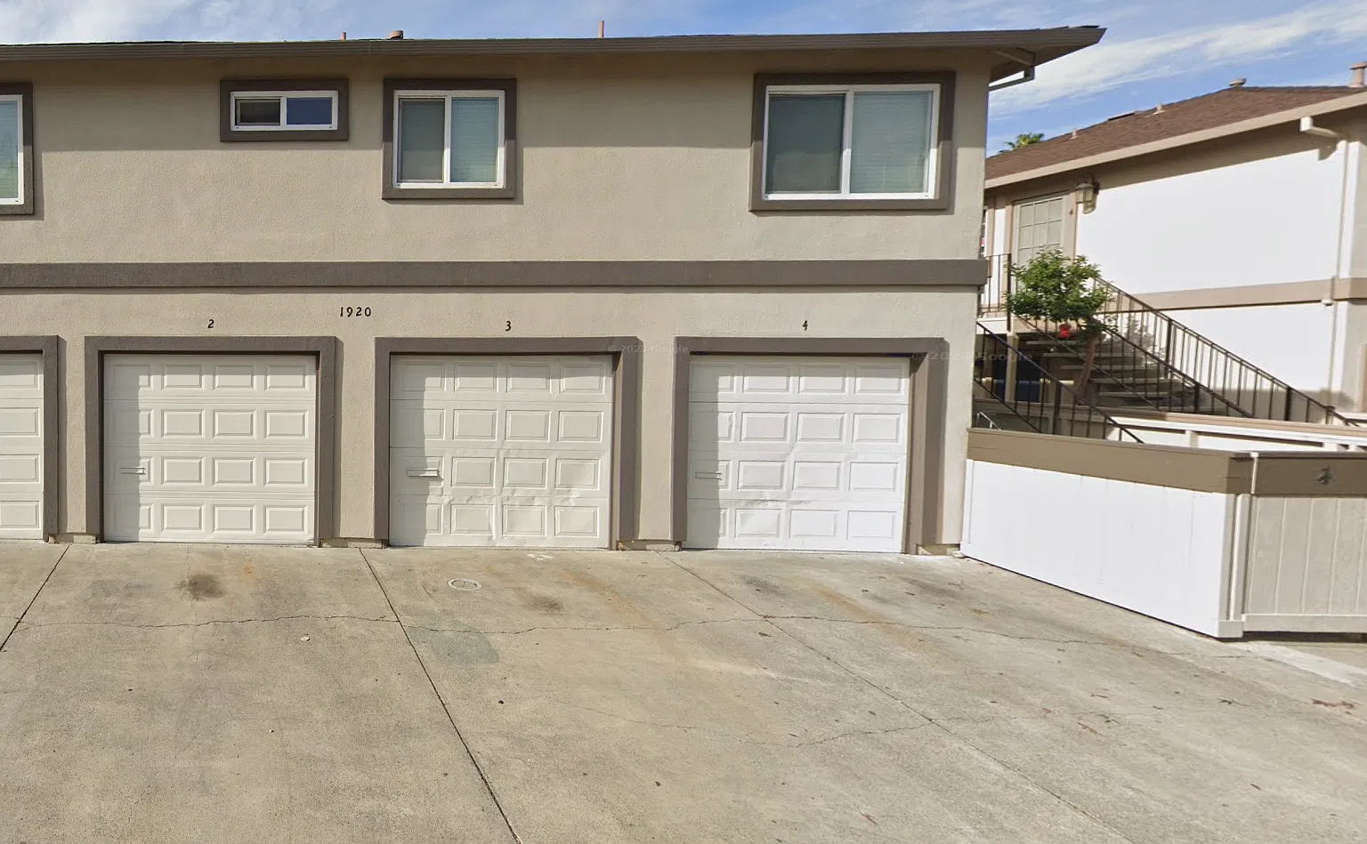2 bed, 1.5 bath, 1092 sqft, $2,399 — Photo 1