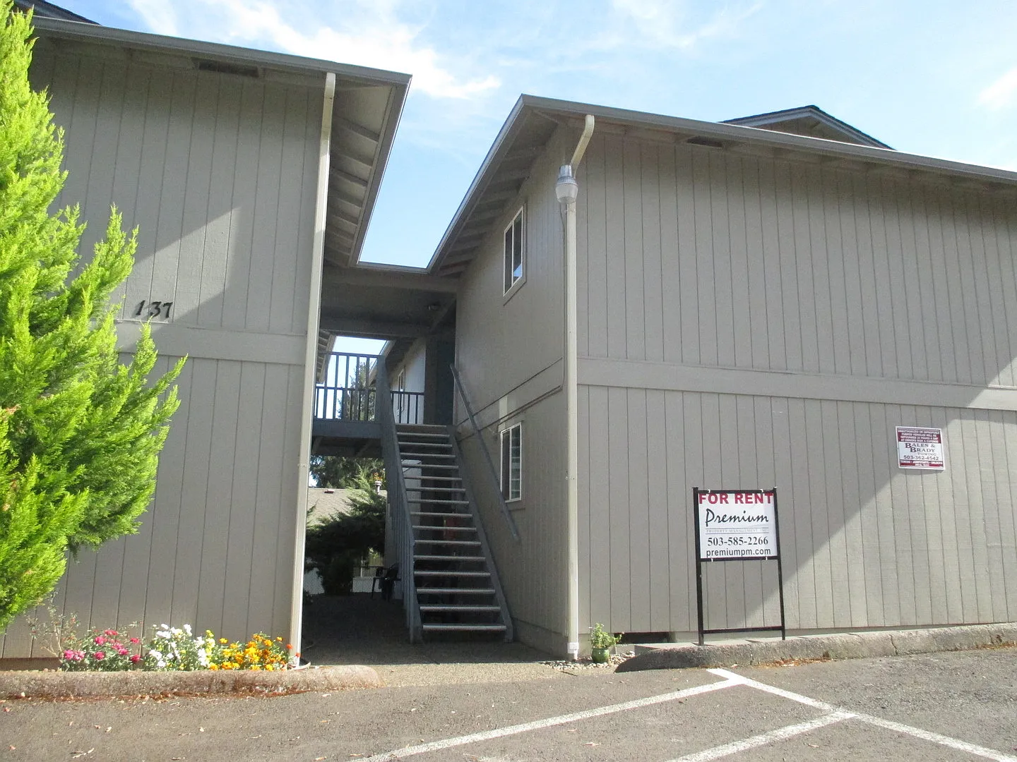 Cozy One Bedroom Apartment in the Heart of South Salem — Photo 2