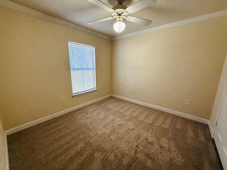 18557 Bridle Club Dr — Photo 26