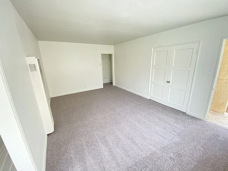 142 Claremont Ave — Photo 10