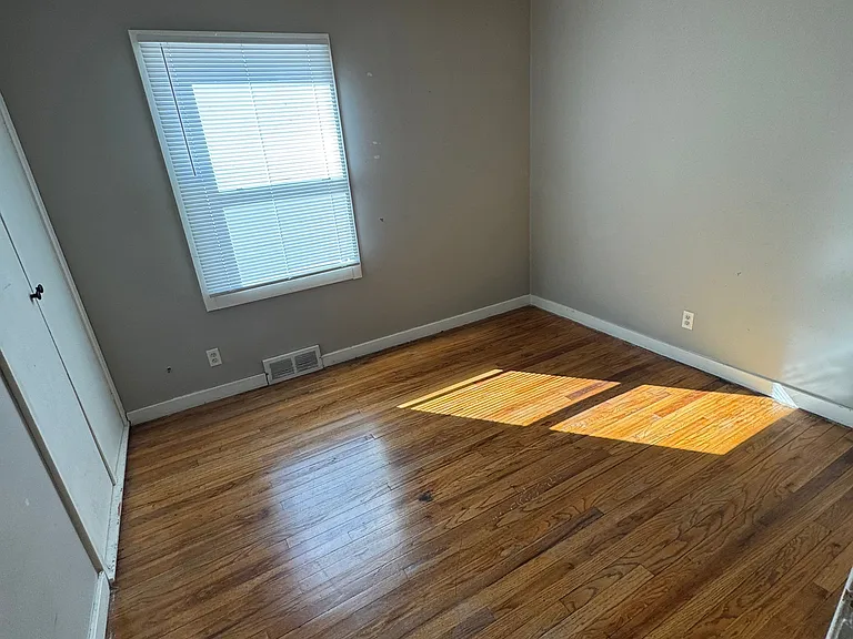 701 W 24th St #1 — Photo 14