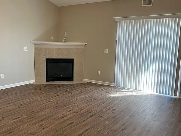 6255 Beechtree Dr Unit 1306, West Des Moines, IA 50266