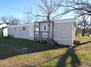 240 W Hampton Ave, De Leon, TX 76444