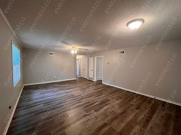 4th image of 6355 Forest Glen Dr