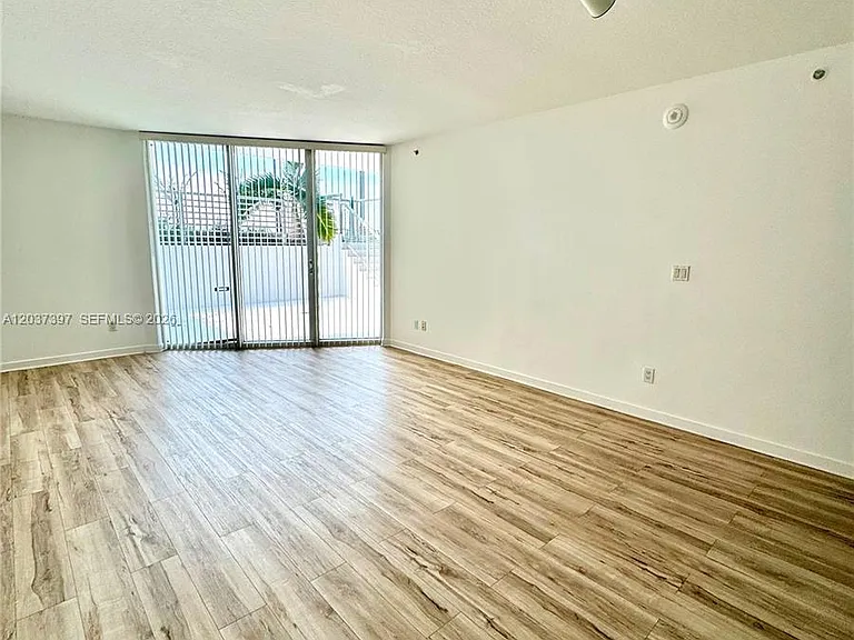 325 Biscayne Blvd #1116 — Photo 5