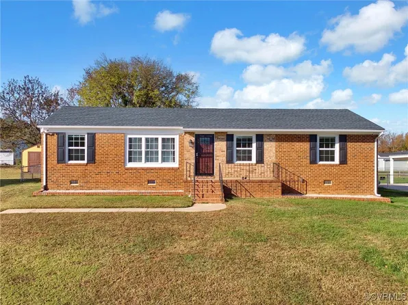 1256 E Valor Dr, Petersburg, VA 23803