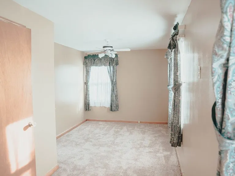 300 S Nichols Ave — Photo 15