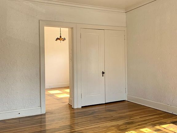 3rd image of 2708 Blaisdell Ave APT 105