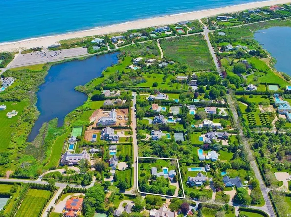 126 Meadowmere Lane, Southampton, NY 11968