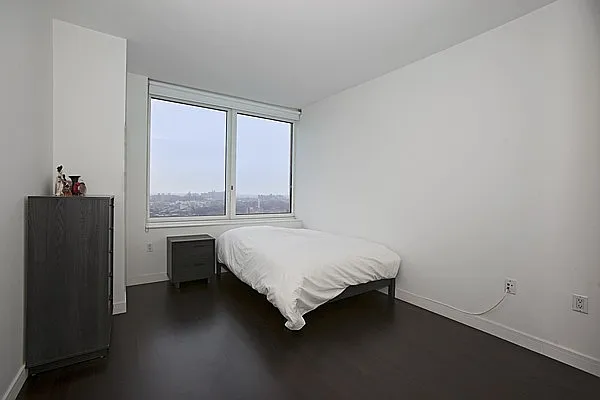 Sold by Platinum Properties | media 14