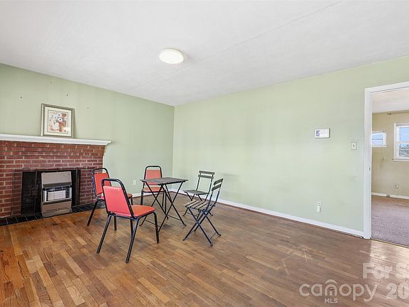 3rd image of 800 Old Little Rock Rd