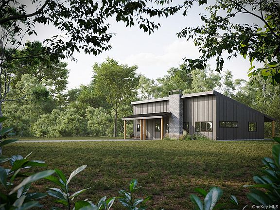 3rd image of 273 Crystal Lake Road