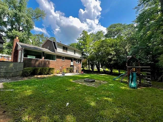 1436 Drayton Woods Dr — Photo 16