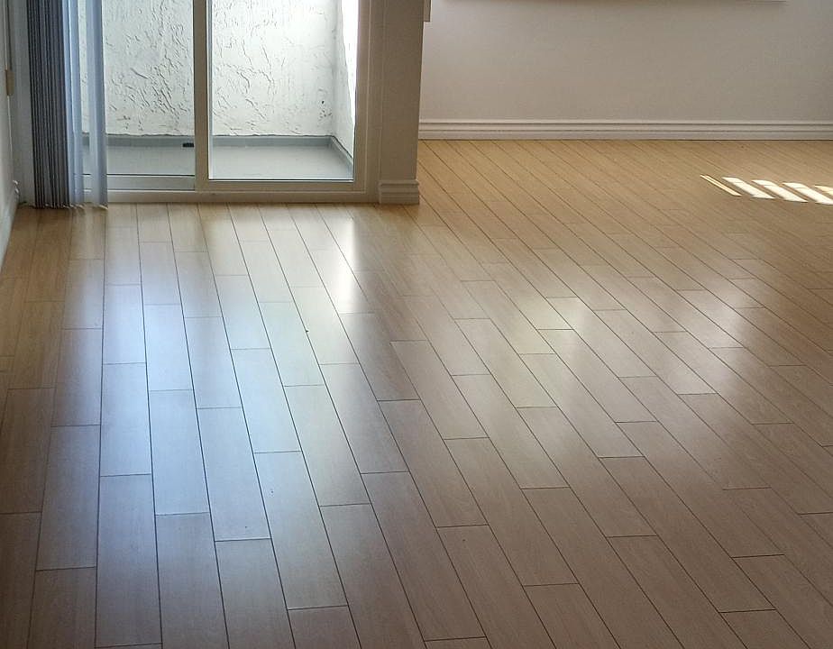 1st image of 1102 11th St APT 103