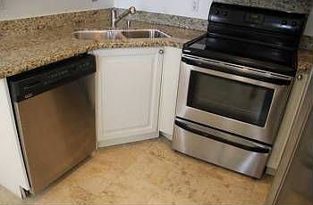 2nd image of 231 NE 19th St APT 202