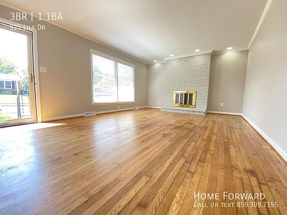 2nd image of 925 Lily Dr