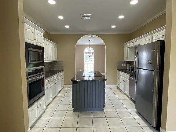 5th image of 1706 Corky Dr