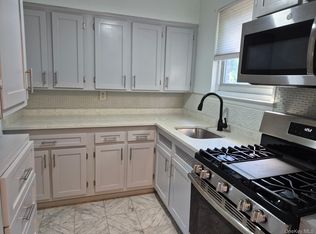 90 Spruce St APT 2B, Yonkers, NY 10701
