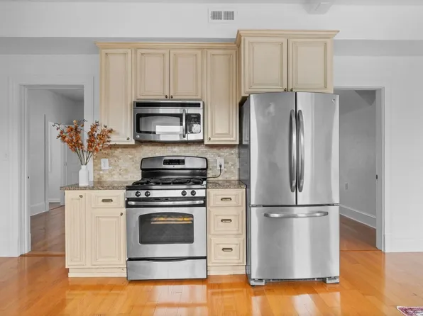 58 Oliver St #2, Somerville, MA 02145